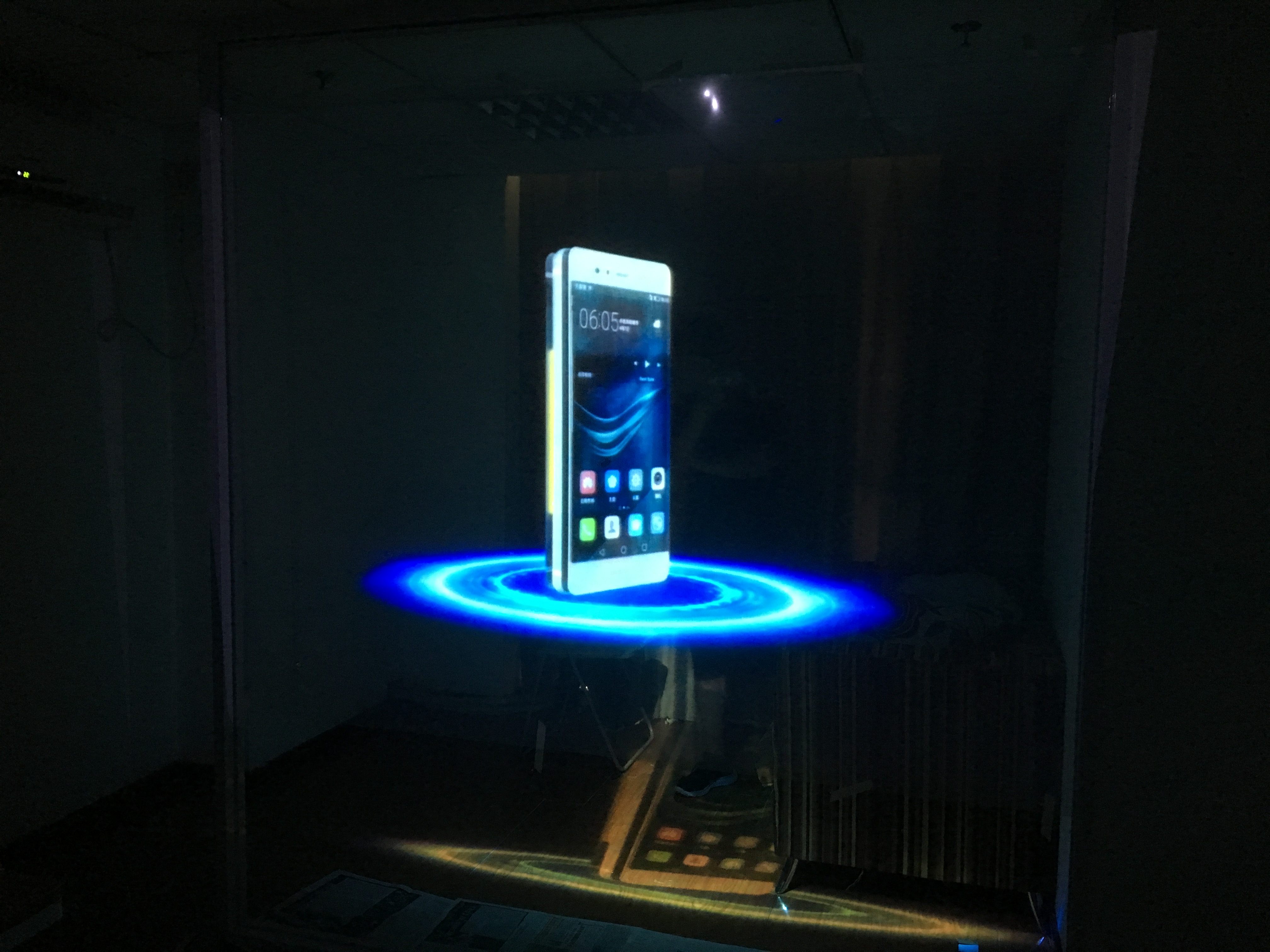 Голографическая проекционная пленка